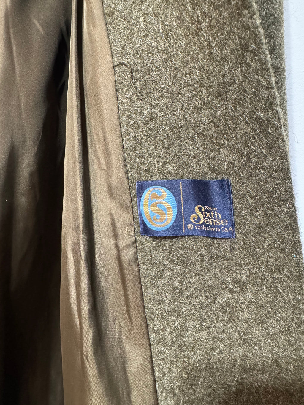 Vintage Austrian Loden Mohair Coat – Olive Green Tyrolean Wool (EU 42)