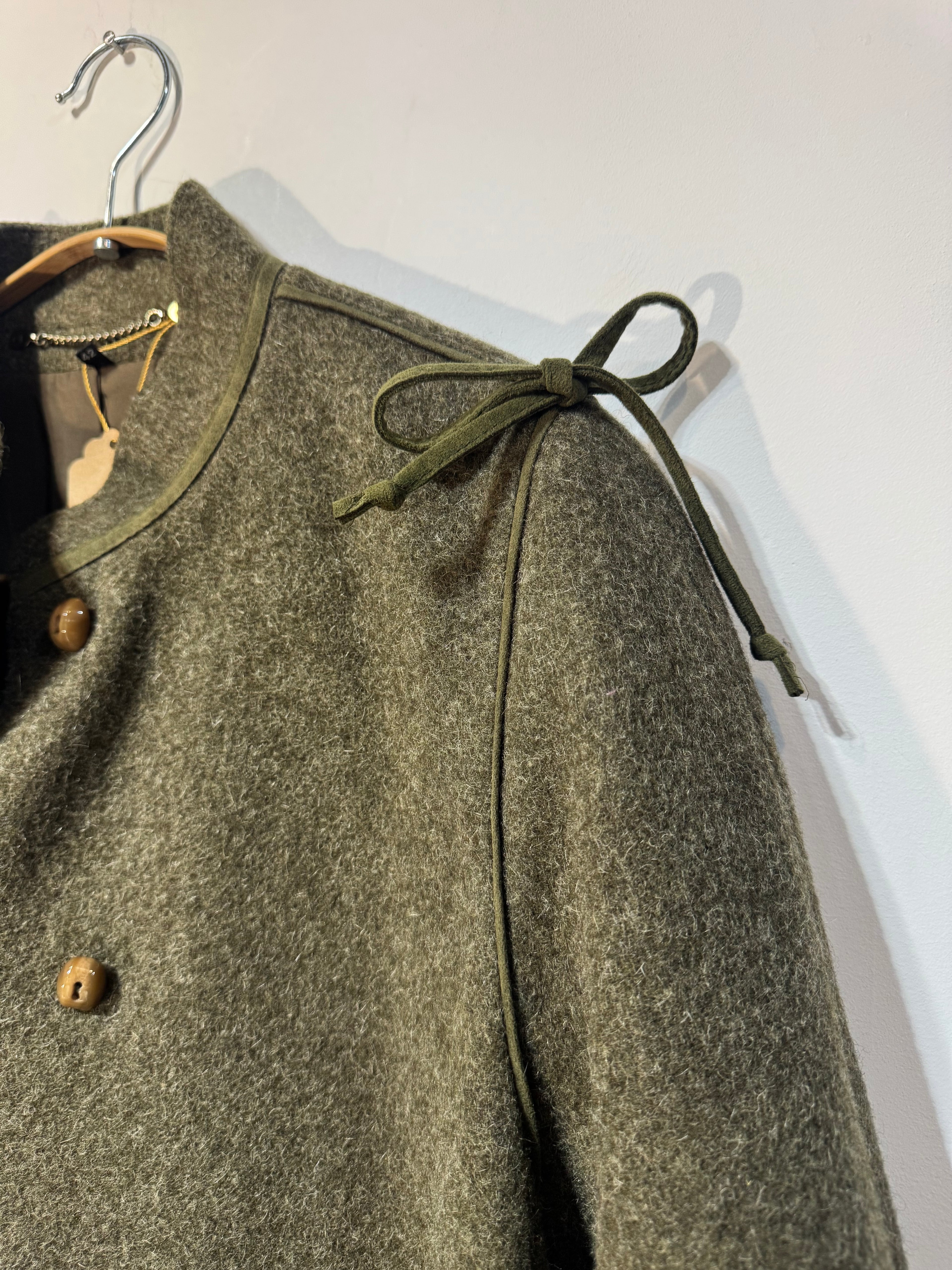 Vintage Austrian Loden Mohair Coat – Olive Green Tyrolean Wool (EU 42)