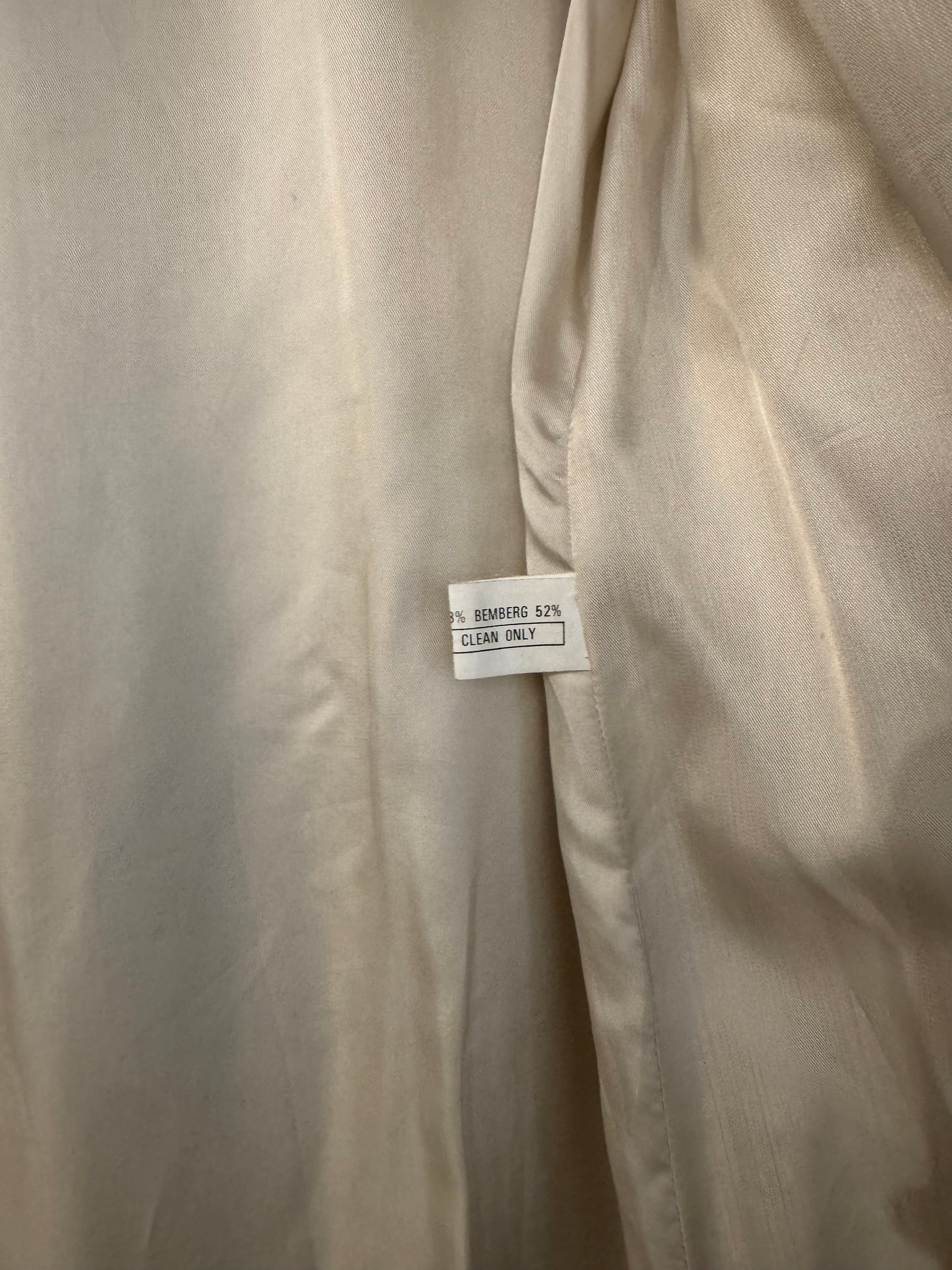 Vintage Koslow’s Fox Fur Coat – Ivory / Silver Tones
