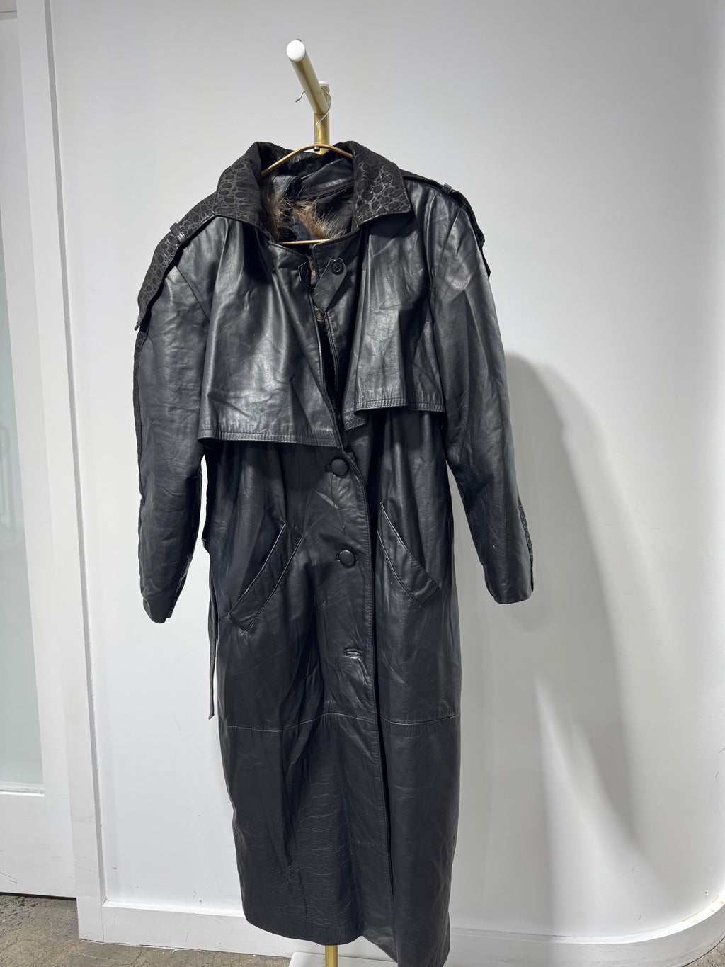 Vintage Black Leather Trench Coat with Detachable Raccoon Fur Collar