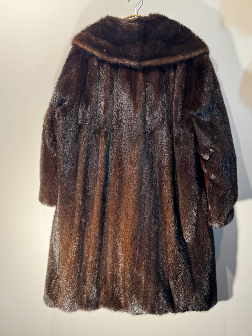 Vintage Bamberger’s Ranch Mink Fur Coat with Shawl Collar – 1950s/60s