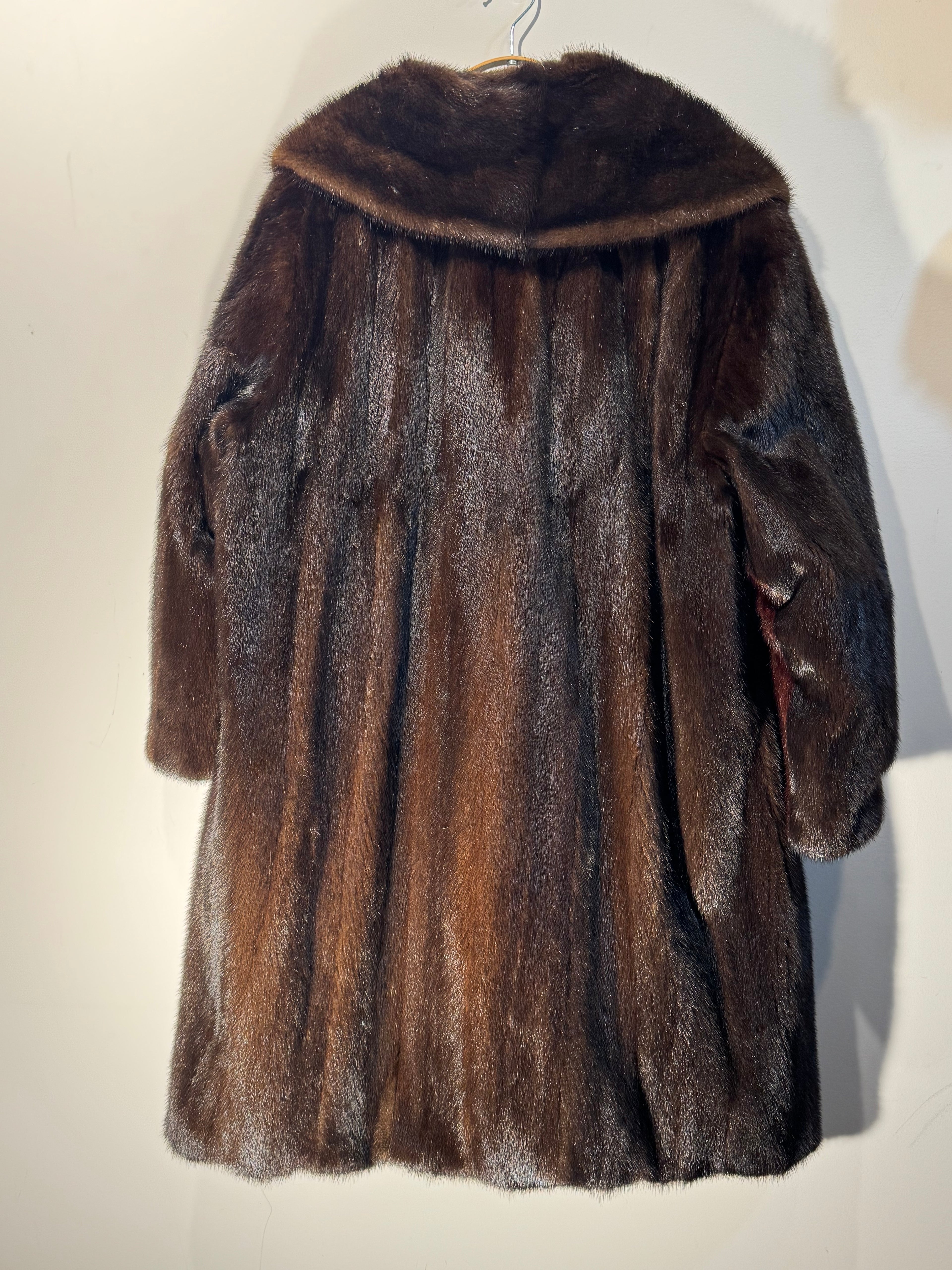 Vintage Bamberger’s Ranch Mink Fur Coat with Shawl Collar – 1950s/60s