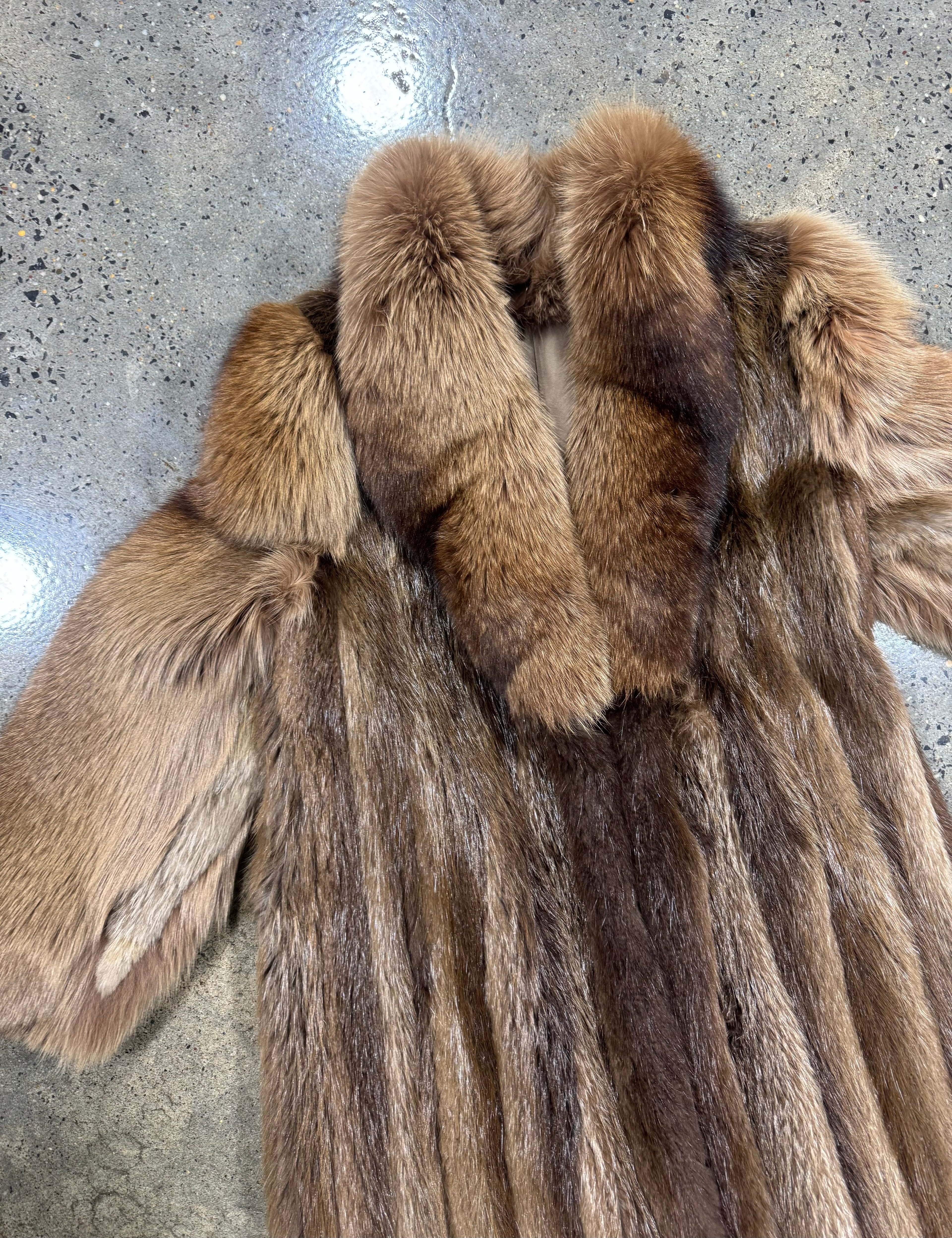 Vintage Canadian Muskrat Fur Coat with Fox Fur Collar/Sleeves