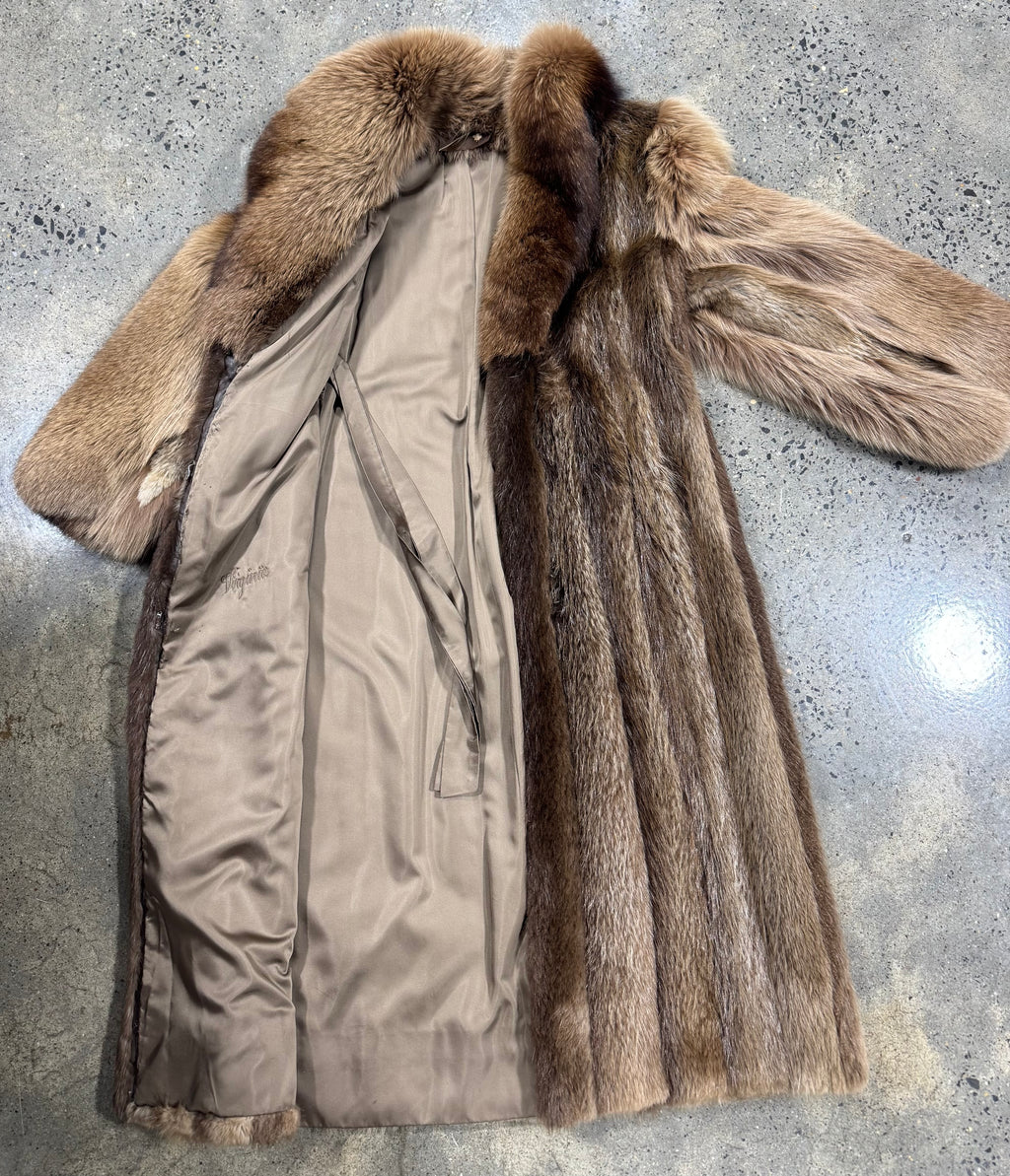 Vintage Canadian Muskrat Fur Coat with Fox Fur Collar/Sleeves