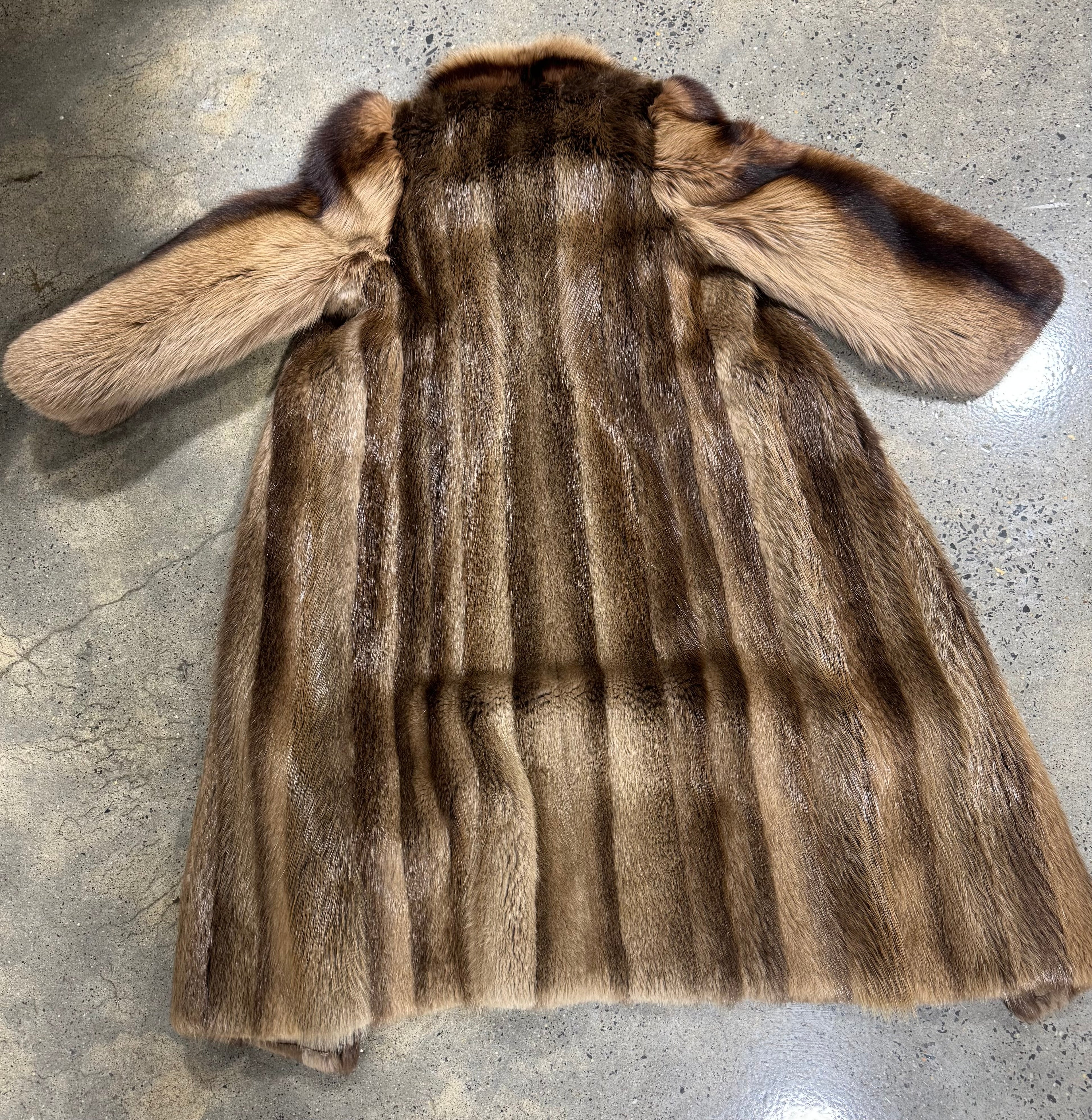 Vintage Canadian Muskrat Fur Coat with Fox Fur Collar/Sleeves