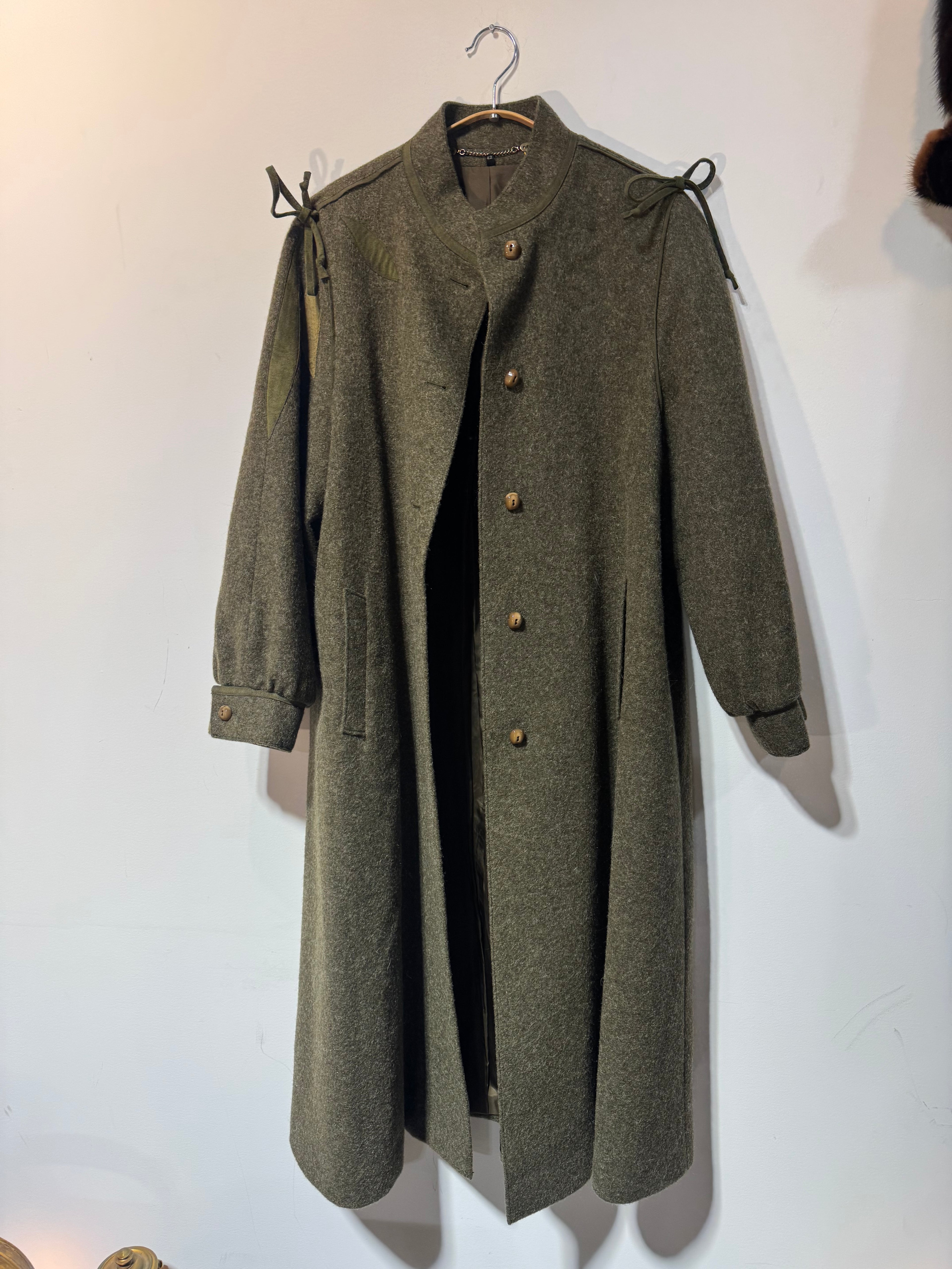Vintage Austrian Loden Mohair Coat – Olive Green Tyrolean Wool (EU 42)